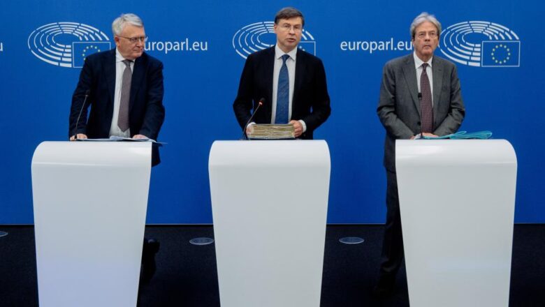La Commissione definisce le priorità fondamentali del semestre europeo per l’anno a venire al fine di rafforzare la competitività dell’UE