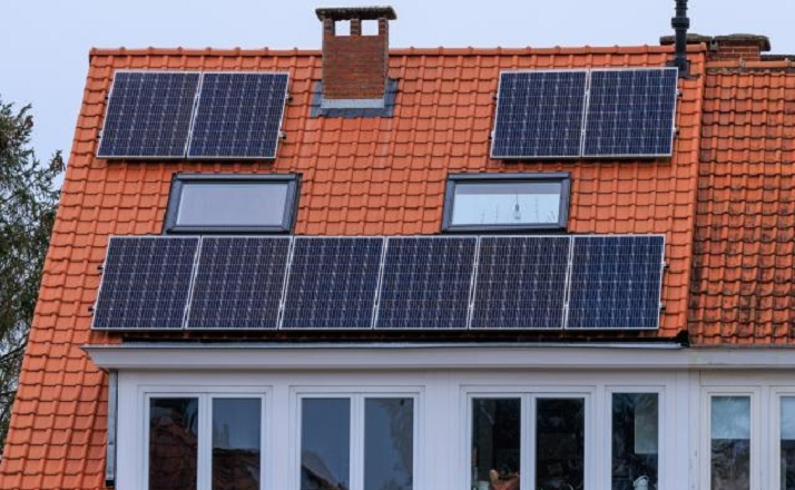 La Commissione approva un regime di aiuti di Stato italiano per un importo di 5,7 miliardi di € per sostenere le comunità energetiche rinnovabili e gli autoconsumatori