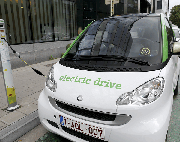 L’UE investe 852 milioni di euro in sei progetti innovativi di batterie per veicoli elettrici